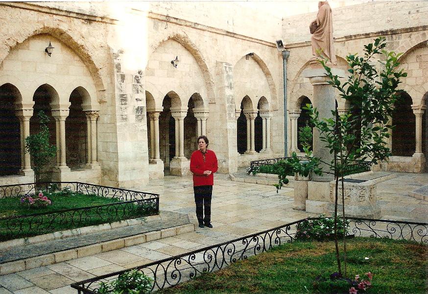 Chiostro francescano di Betlemme – Attiguo alla Basilica della Natività - Franciscan convent of Bethlehem - Adjacent to the Basilica of the Nativity